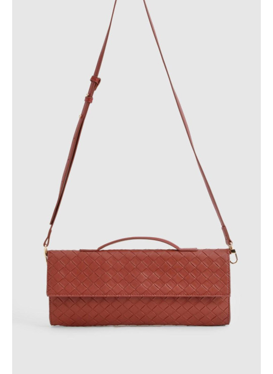 Прямокутна сумка-клатч із плетеної шкіри