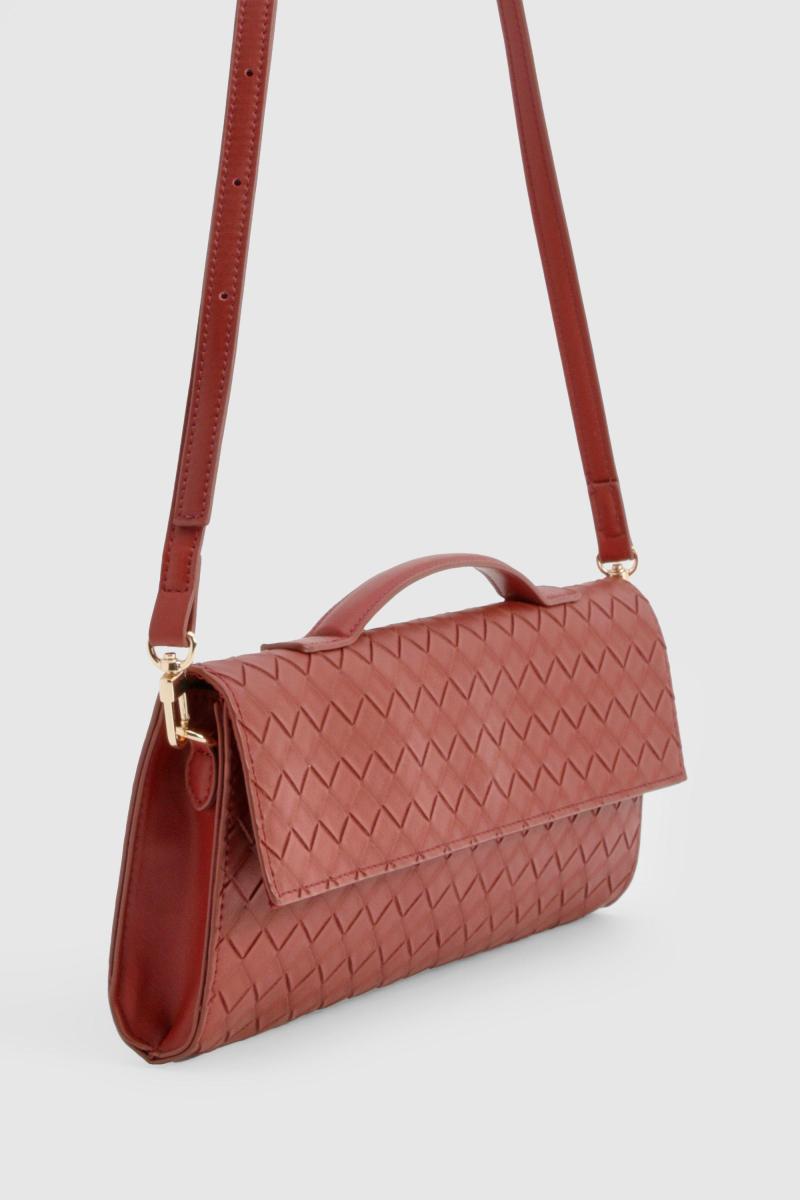 Прямокутна сумка-клатч із плетеної шкіри