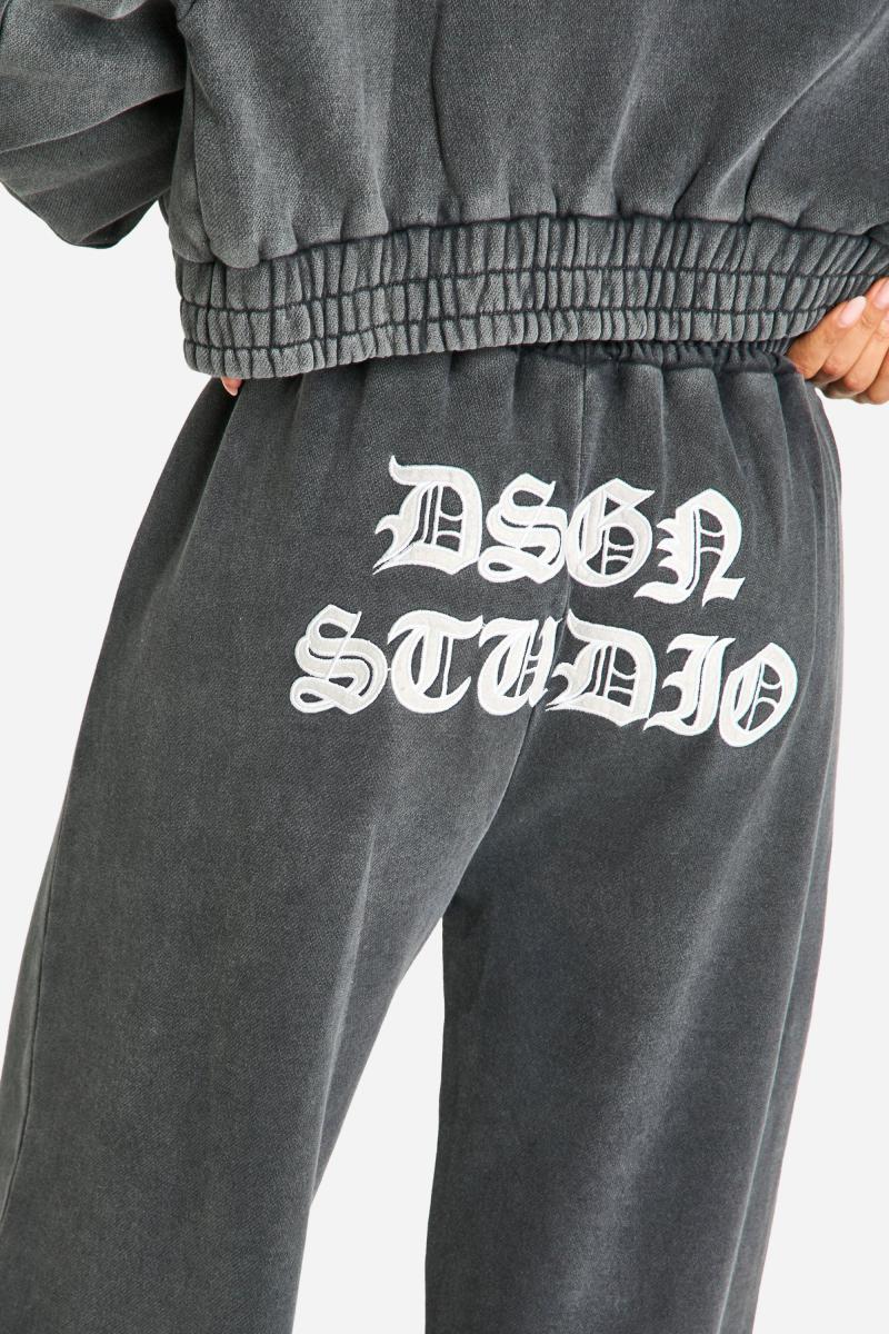 DSGN Studio Bum Applique Пряма нога промита Jogger