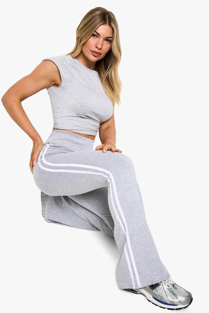 брюк -брюк із смугою