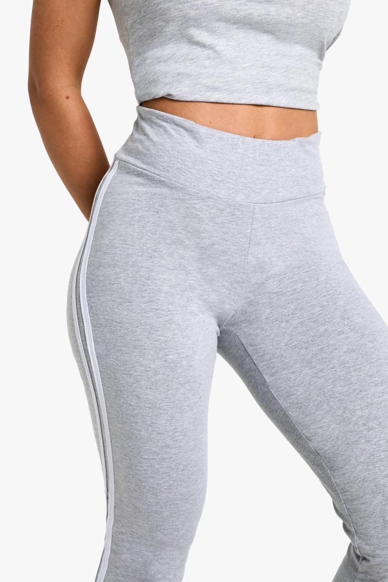 брюк -брюк із смугою