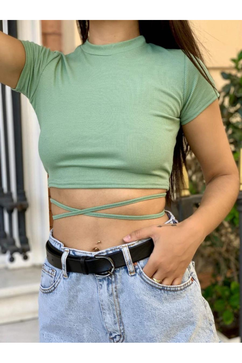 Топ із зав’язками 