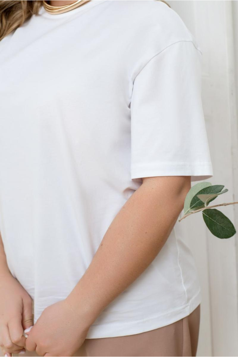 Трикотажна жіноча футболка 