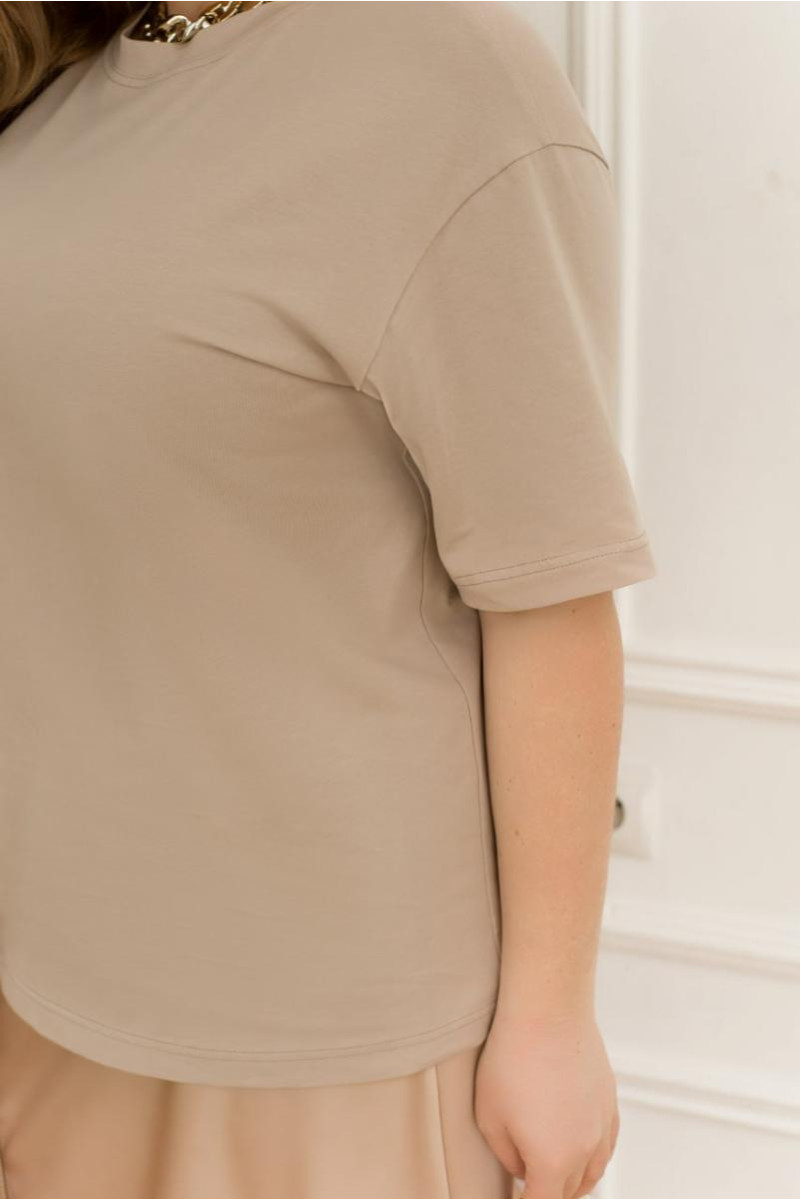 Трикотажна жіноча футболка 