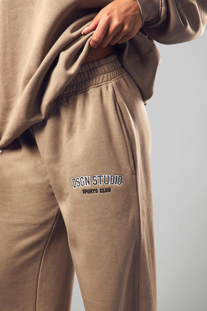 Dsgn Studio Applique Straight Leg Jogger