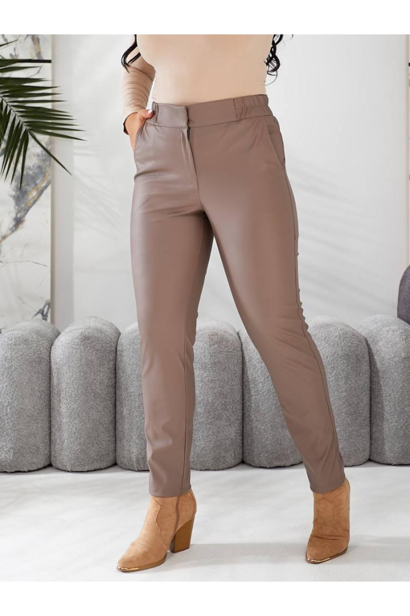 Шкіряні жіночі брюки 