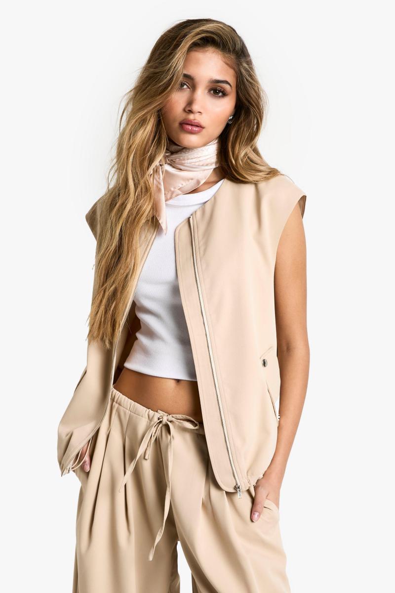 Тканий верхній костюм без рукавів