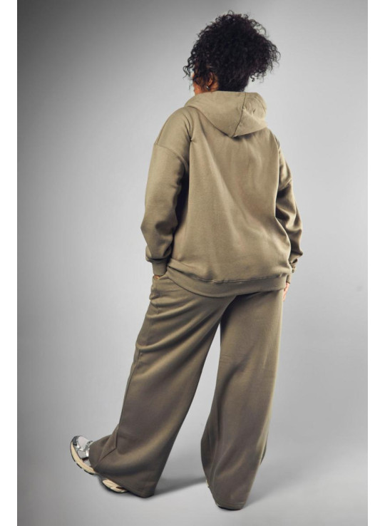 Плюс студія DSGN вишиває широкий пробіг ноги