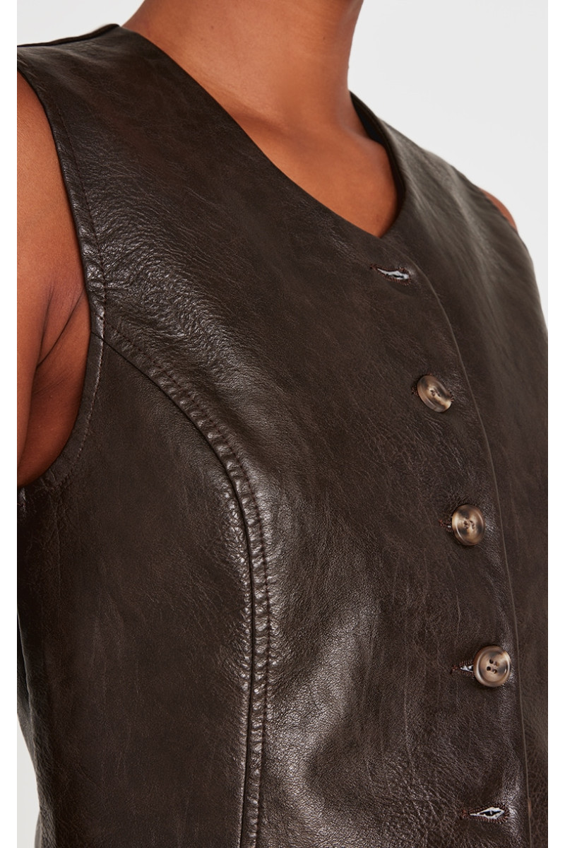 Коричневий довгий жилет із штучної шкіри на ґудзиках