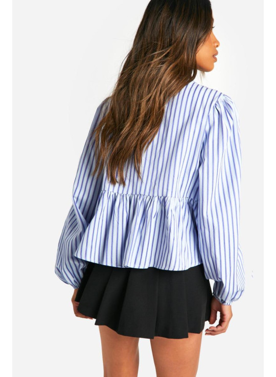 Блакитний смугастий халат із зав’язкою спереду та довгими рукавами