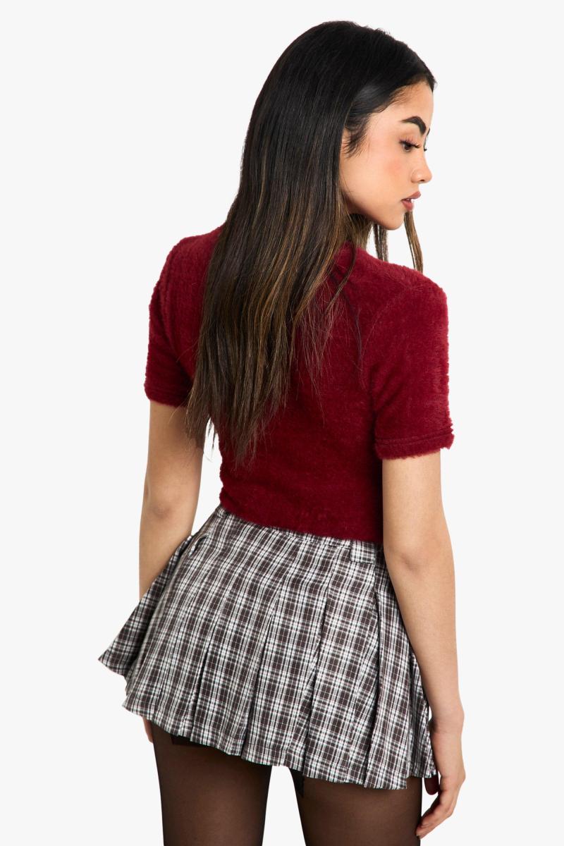 Перевірте міні -спідницю