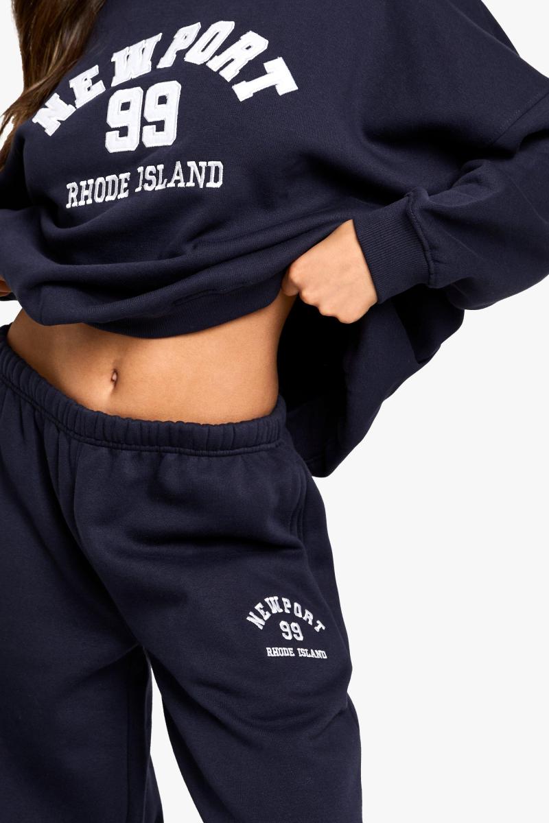 Маленька вишита широка нога пробіжок