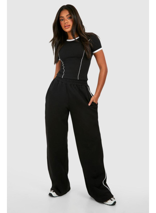 Футболка з окантовкою та спортивний комплект із прямими штанинами