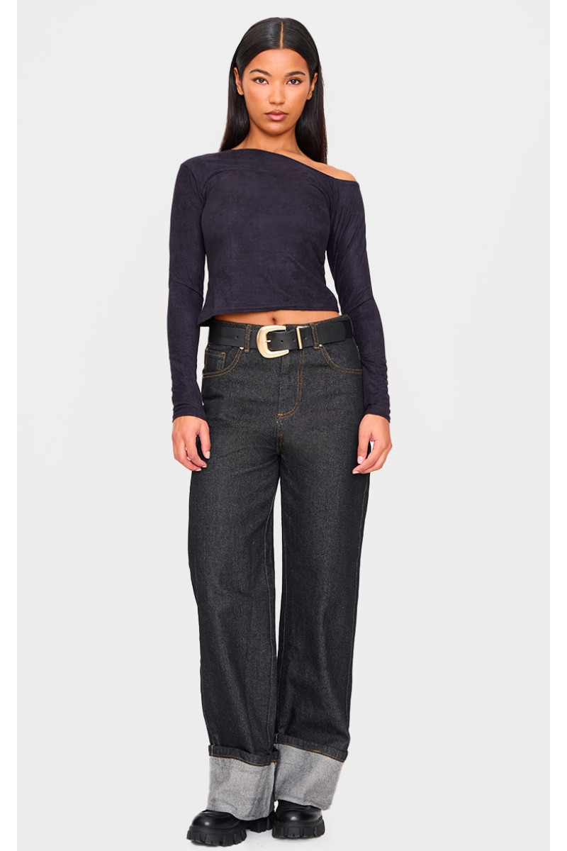 Чорна штучна замша з асиметричним вирізом і довгим рукавом