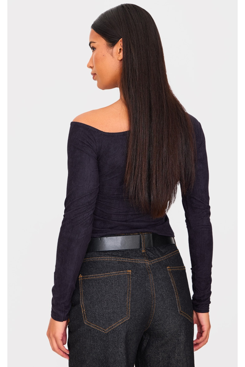 Чорна штучна замша з асиметричним вирізом і довгим рукавом