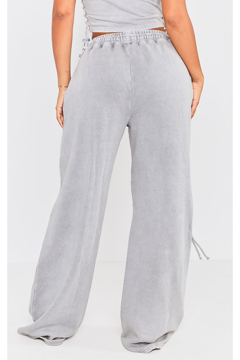 Форма світло -сірого промитого подвійного кишені в кишені широкі пробіжки для ніг