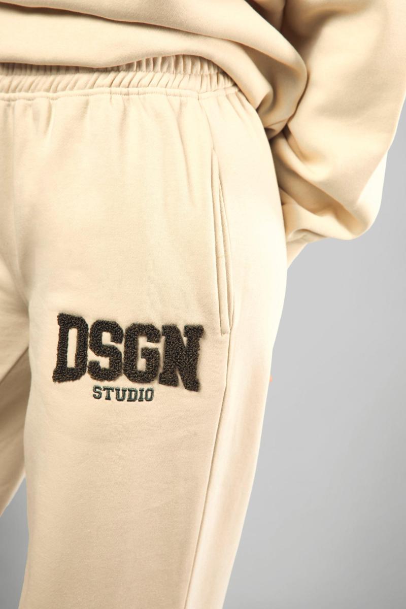 Dsgn Studio Toweling Applique Straight Leg Jogger