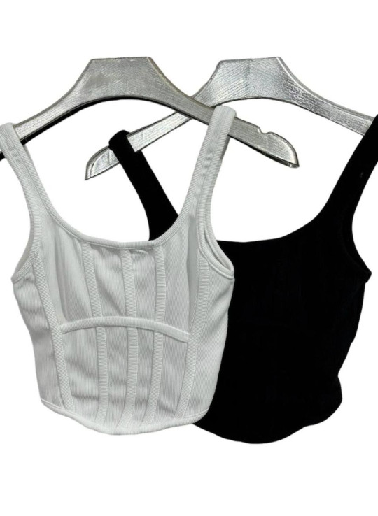 Літній кроп топ 