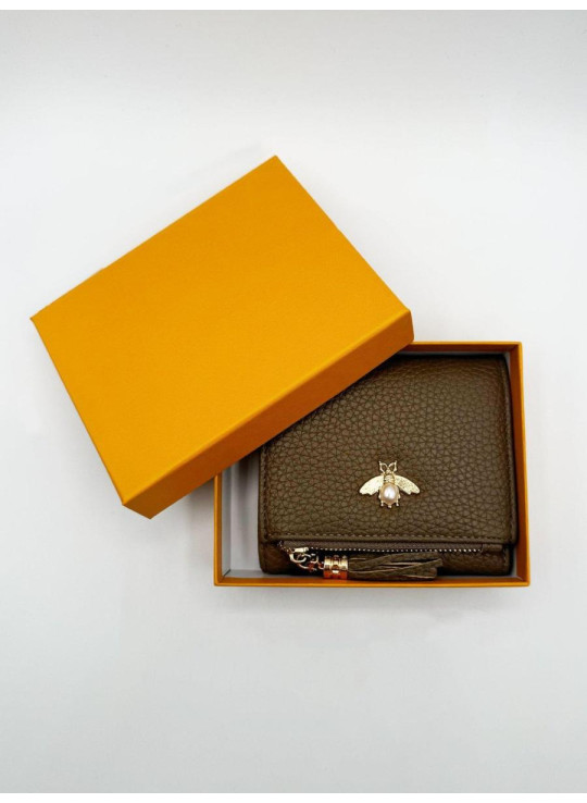 Бежевий гаманець з прикрасами-бджілками