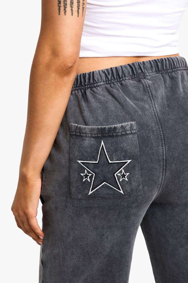 Високий широкий пробіг ноги